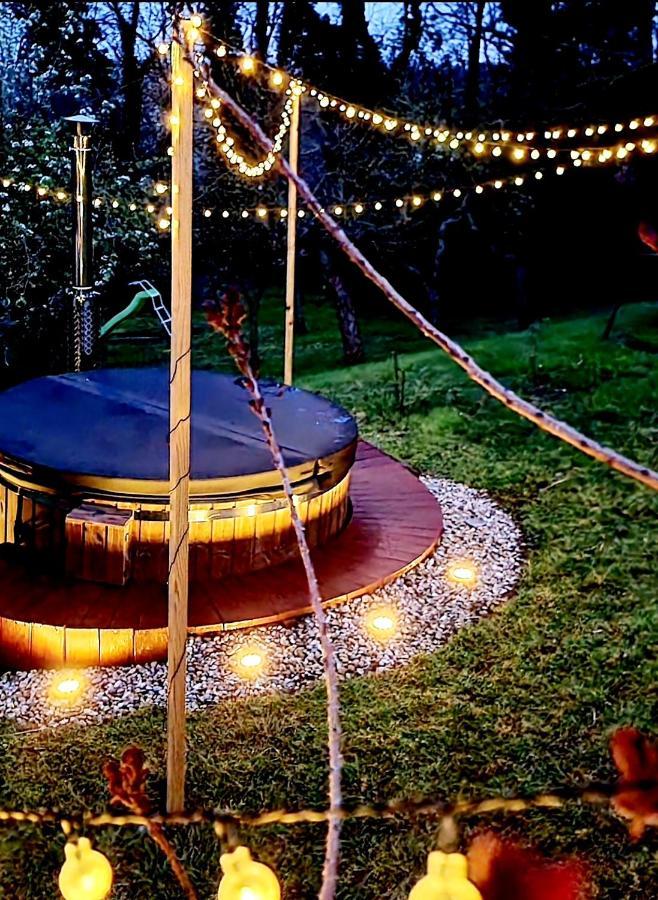 Kuca Za Odmor Malia Sa Spa Hot Tub Jacuzzijem - Nice And Cozy - Free Tickets To All City Attractions Thurdevac Ngoại thất bức ảnh